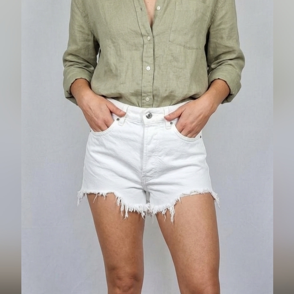 Zara White Frayed Hem High-Rise Denim Shorts Size Usa 6